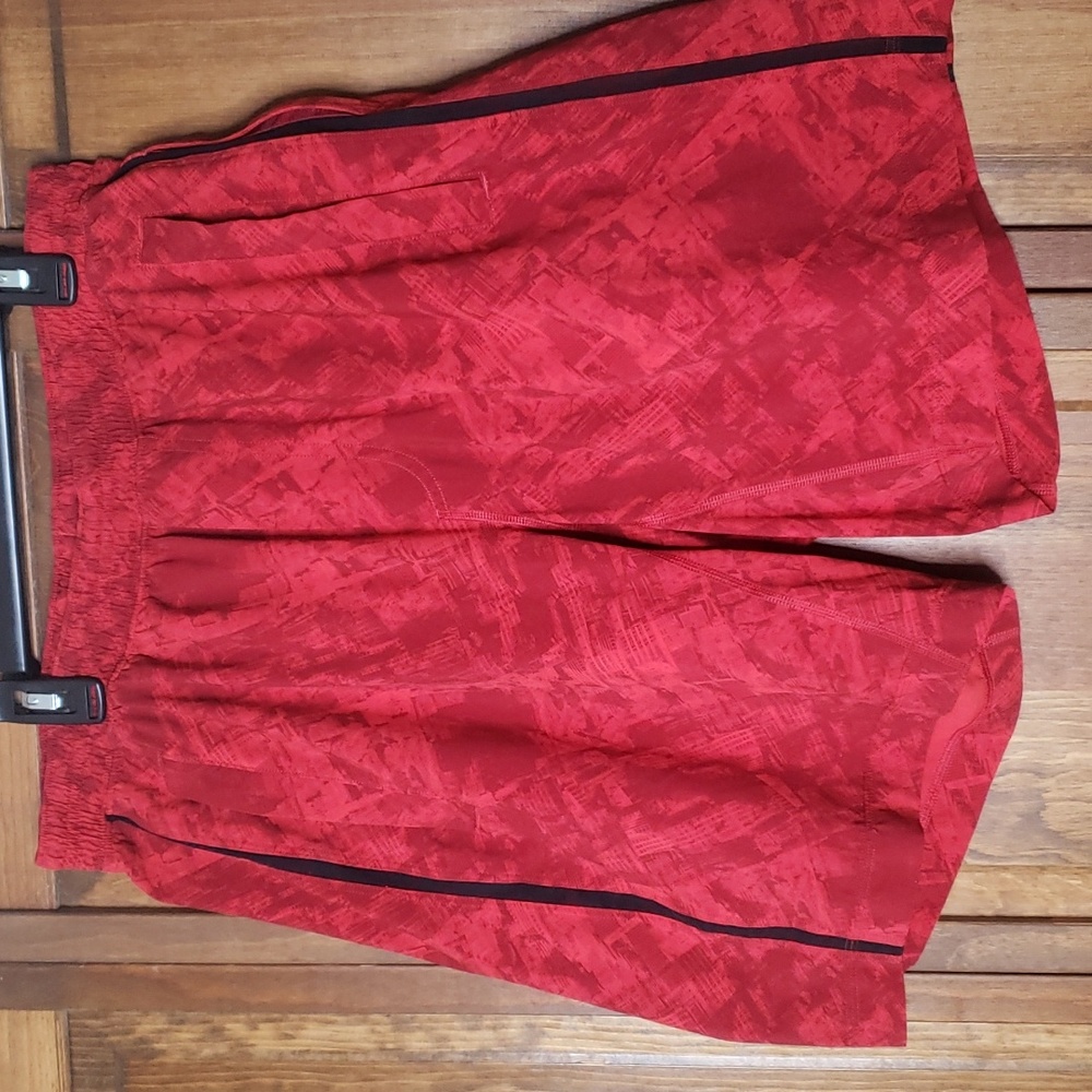 Lululemon Men's Pace Breaker Lined 9" Shorts Sz M